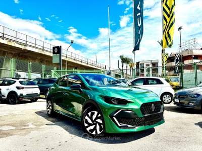 Renault Clio TCe 115 CV Evolution KM0 04/2026 ITAL usata Cercola