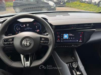 Alfa Romeo Junior Hybrid eDCT6 -2025 usata Cercola