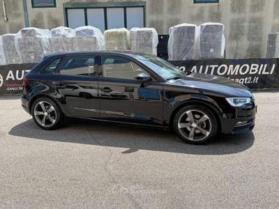 Audi A3 SPB 1.6 TDI 105 CV Ambiente S TRONIC Nero usata Venezia