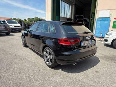 Audi A3 SPB 1.6 TDI 105 CV Ambiente S TRONIC Nero usata Venezia