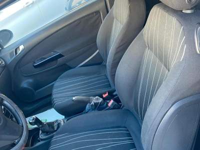 Opel Corsa 3 porte GPL-TECH Club usata Gualdo Tadino