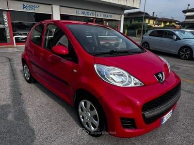 Peugeot 107  1.0 12v Active (plaisir) 5p FL Rosso usata Casalserugo