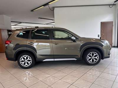 Subaru Forester 2.0i e-boxer Style lineartronic Verde usata Gorlago