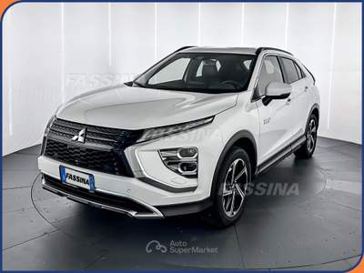Mitsubishi Eclipse 2.4 PHEV Instyle SDA Pack 0 s-awc  Bianco usata Milano