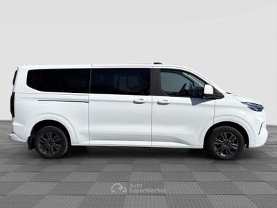 Ford Transit/Tourneo/Bus Tourneo Custom 320 2.0 EcoBlue 150CV PL Titanium Bianco usata Parma