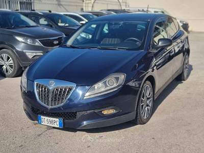 Lancia Delta 1.6 MJT 120cv Oro Automatica SOGGIORNO GRATIS Blu/Azzurro usata Qualiano Lancia Delta 1.6 MJT 120cv Oro Automatica SOGGIORNO GRATIS Blu/Azzurro usata Qualiano