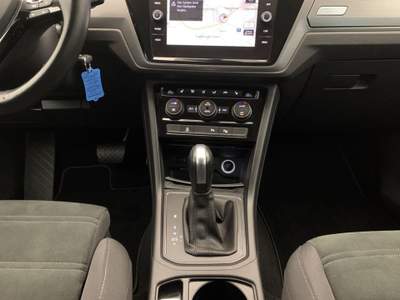 Volkswagen Touran 2.0 TDI 150 CV SCR DSG Comfortline BlueMotion Tech Bianco usata Castelnuovo Rangone