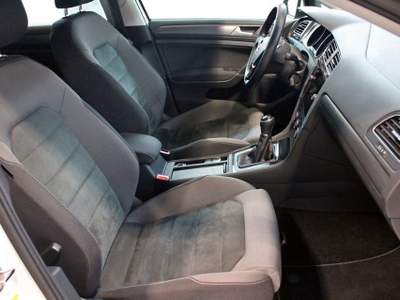 Volkswagen Golf 1.6 TDI 116 CV Comfortline BlueMotion Technology Bianco usata Castelnuovo Rangone