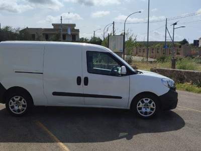 Fiat Doblò Doblò 1.6 MJT 105CV PL-TN Cargo Maxi Lamierato SX Bianco usata Poggiardo