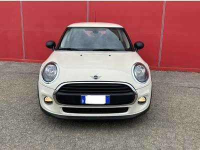 MINI Cooper 1.5 Cooper Beige usata Capodimonte