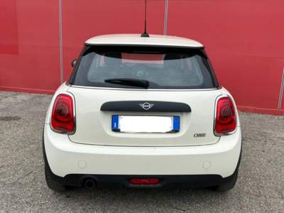 MINI Cooper 1.5 Cooper Beige usata Capodimonte