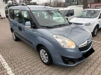 Opel Combo Tour Tour 1.6 CDTi 105CV ecoFLEX  L1 H1 Edition Blu/Azzurro usata Castelnuovo Rangone