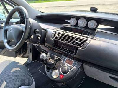 Citroen C8