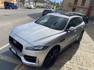 Jaguar F-Pace 2.0 D 240 CV AWD aut. R-Sport NAVI-CAM-LED-PANO-20 Argento usata Alba