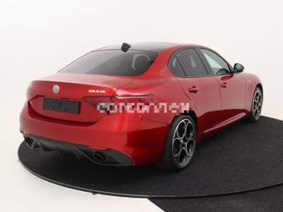 Alfa Romeo Giulia 2.0 Turbo 280 CV AT8 AWD Q4 Veloce Rosso usata Castelnuovo Rangone