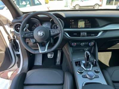 Alfa Romeo Stelvio 2.2 Turbodiesel 210 CV AT8 Q4 Veloce Bianco usata Castelnuovo Rangone