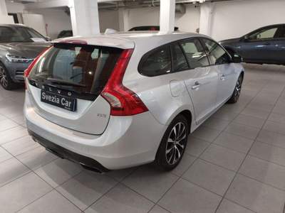 Volvo V60 D3 Geartronic Dynamic Edition Argento usata Milano