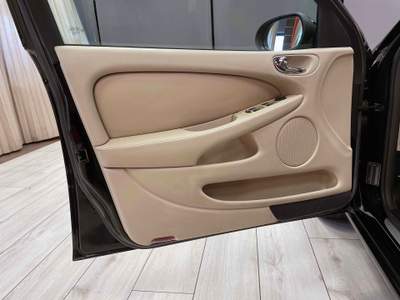 Jaguar X-Type