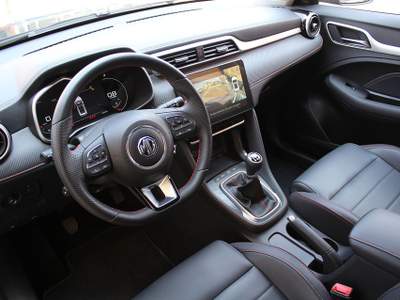 MG ZS
