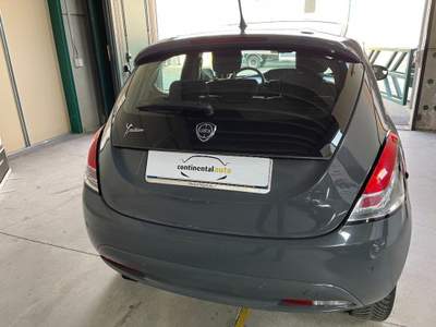 Lancia Ypsilon 1.2cc 5 porte EURO6/Gold/DISPLAY TOUCH/USB Blu/Azzurro usata Mappano