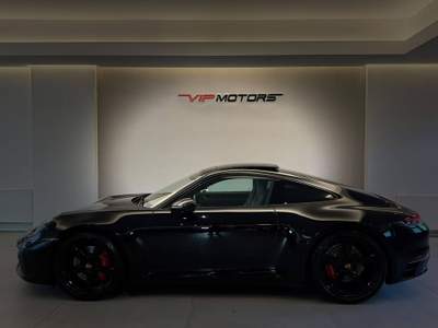 Porsche 911 (992)