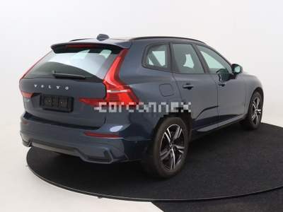 Volvo XC60 B4 (d) AWD R-Design Blu/Azzurro usata Castelnuovo Rangone