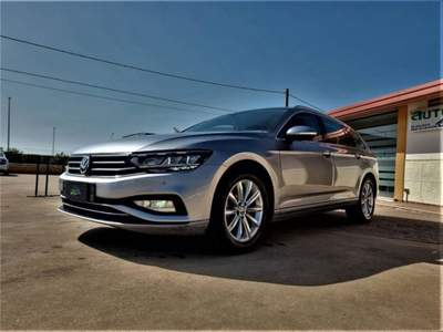 Volkswagen Passat 1.6 tdi Business 120cv dsg Argento usata Ispica