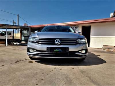 Volkswagen Passat 1.6 tdi Business 120cv dsg Argento usata Ispica