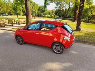 Lancia Ypsilon 1.2 69 CV 5 porte GPL Ecochic Silver Rosso usata Camino al Tagliamento