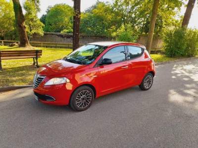 Lancia Ypsilon 1.2 69 CV 5 porte GPL Ecochic Silver Rosso usata Camino al Tagliamento