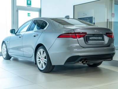 Jaguar XE 2.0 D 180 CV aut. S Grigio usata Padova