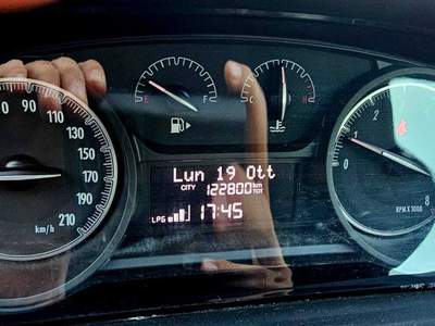 Lancia Ypsilon