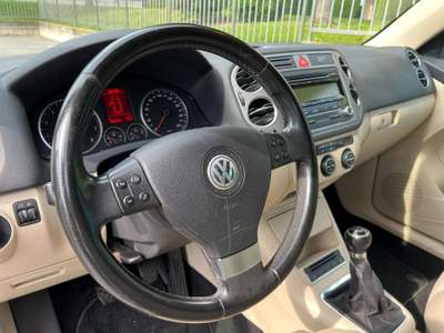 Volkswagen Tiguan sport & stye 4x4 Nero usata Vignate