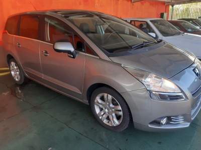 Peugeot 5008  Marrone usata Pignataro Interamna