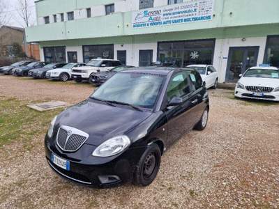 Lancia Ypsilon 16V Argento Nero usata Pesaro