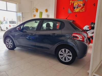 Peugeot 208 1.2 vti 12v Access 5p Grigio usata Gagliano del Capo