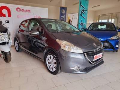 Peugeot 208 1.2 vti 12v Access 5p Grigio usata Gagliano del Capo