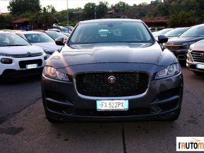 Jaguar F-Pace  2.0d i4 Prestige awd 180cv Aut. Grigio usata Aci Catena