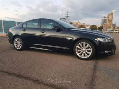 Jaguar XF XF 2.2d R-Sport Launch edition 200cv auto Nero usata Cagliari