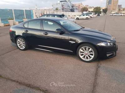 Jaguar XF XF 2.2d R-Sport Launch edition 200cv auto Nero usata Cagliari