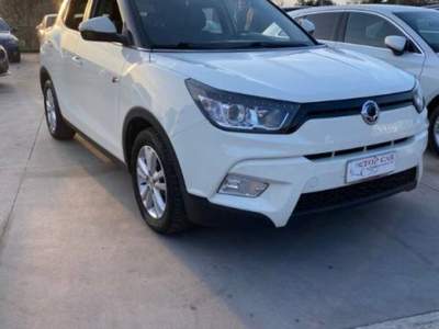 SsangYong Tivoli 1.6d Go awd Bianco usata Gioia Sannitica