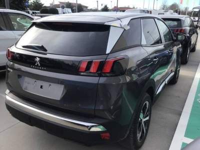 Peugeot 3008 1.5 bluehdi Allure Pack s&s 130cv Grigio usata Taurianova