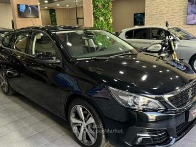 Peugeot 308 SW 1.5 bluehdi Business s&s 130cv automatica Nero usata Volla