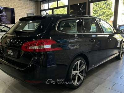 Peugeot 308 SW 1.5 bluehdi Business s&s 130cv automatica Nero usata Volla