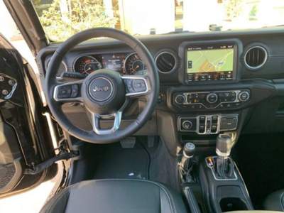 Jeep Gladiator 3.0 Diesel V6 Overland Nero usata Castelnuovo Rangone