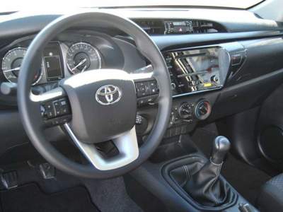Toyota Hilux 2.4 D-4D 2WD 2 porte Single Cab Bianco usata Castelnuovo Rangone