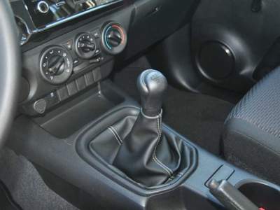 Toyota Hilux 2.4 D-4D 2WD 2 porte Single Cab Bianco usata Castelnuovo Rangone