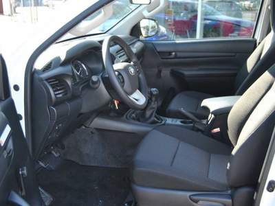 Toyota Hilux 2.4 D-4D 2WD 2 porte Single Cab Bianco usata Castelnuovo Rangone