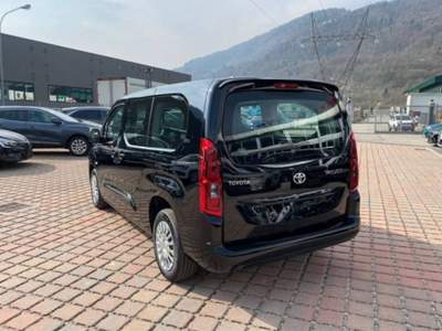 Toyota Proace 1.5D 130 CV S&S Long Lounge Nero usata Castelnuovo Rangone
