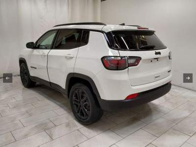 Jeep Compass 1.6 mjt NIGHT EAGLE 2wd 130cv PRONTA CONSEGNA Bianco usata Castelletto Sopra Ticino